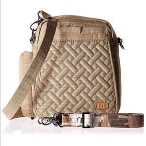 LUGused it 2x for vacation great bag a little 2 small for me excellent condition